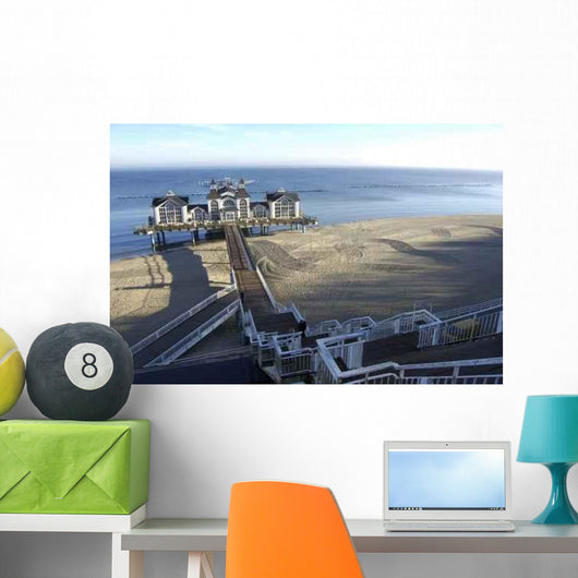 Sellin Pier 1 Wall Decal