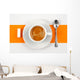 CafÃ© crÃ¨me sur fond orange et blanc. Wall Mural