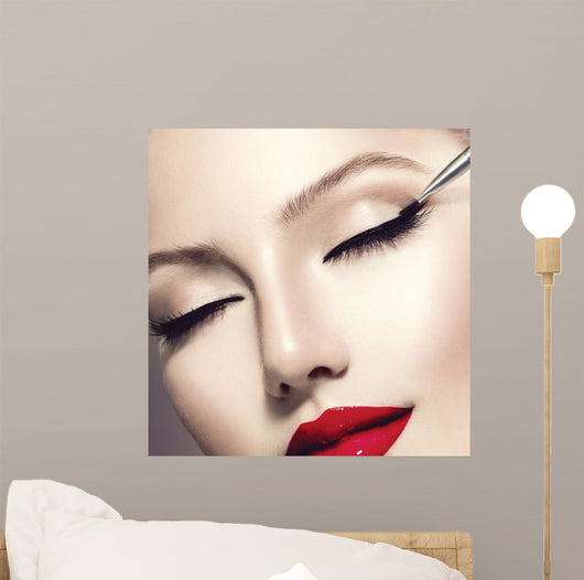 Makeup Perfect Make-up Applying