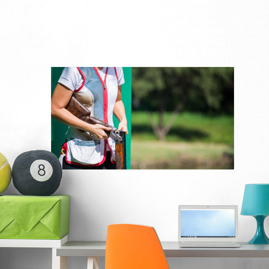 Skeet Clay Shooter Reloading Wall Decal