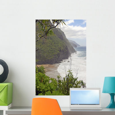 Rugged Na Pali Coast shown on a wall