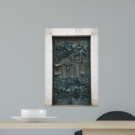 Bas-relief Door Santa Maria