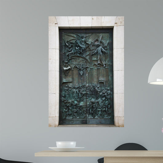 Bas-relief Door Santa Maria