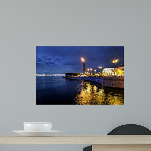 Rostral Columns Lit Illumination