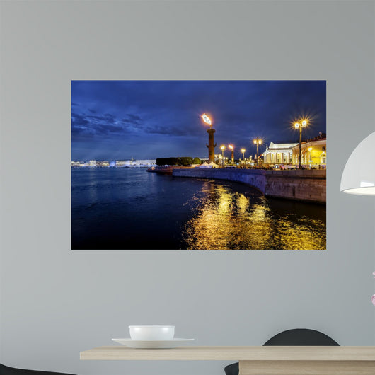 Rostral Columns Lit Illumination