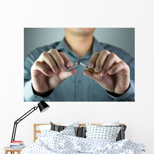 Stop smoking Wall Mural