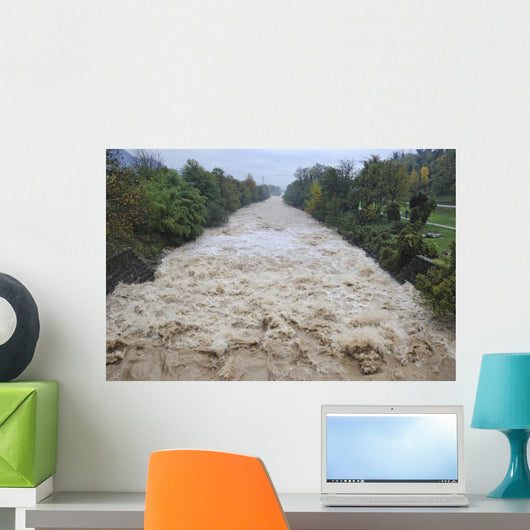 flood warning Wall Mural