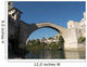 Plongeur, bras levÃ©s, sur le pont de Mostar en Bosnie. Wall Mural