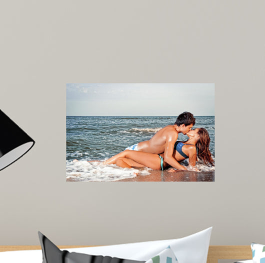 Guy Kiss His Girlfriend Wall Mural