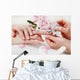 lackieren der Fingernägel Wall Mural
