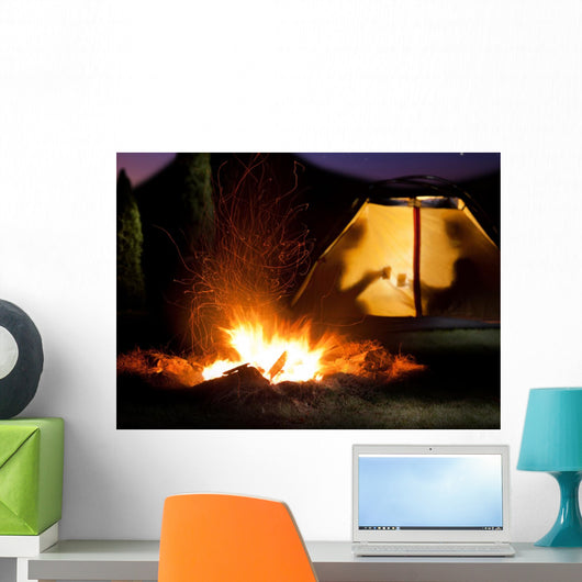 Night camping in the mountains. Wall Mural