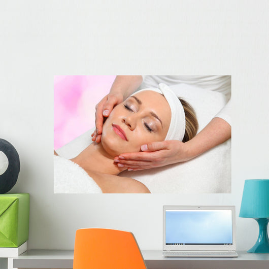 Gesichtsmassage Wall Mural
