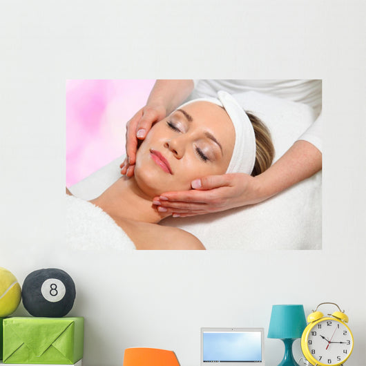 Gesichtsmassage Wall Mural