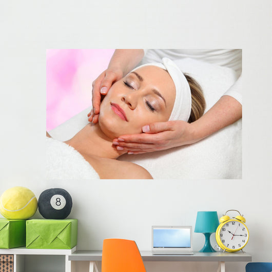 Gesichtsmassage Wall Mural