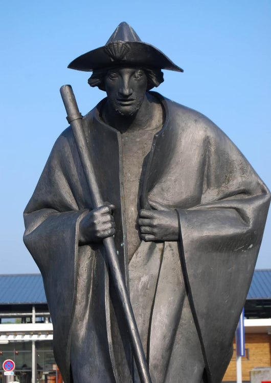 Statue Pelerin Wall Decal