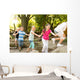Kinder auf dem Spielplatz Wall Mural