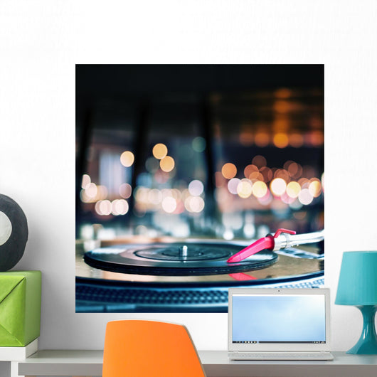 Playing vinyl Wall Decal
