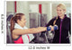 Trainerin im Fitness-center Berat Wall Decal