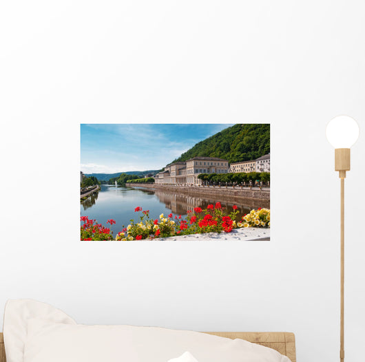 Mondane Kurpromenade Von Bad Wall Decal