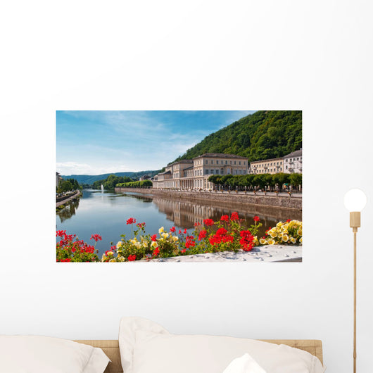 Mondane Kurpromenade Von Bad Wall Decal