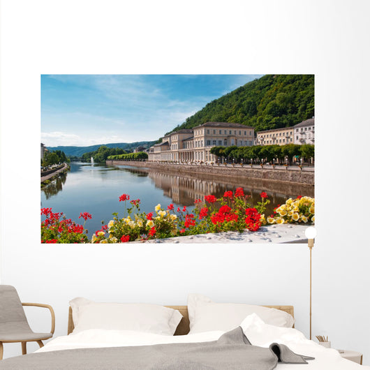 Mondane Kurpromenade Von Bad Wall Decal