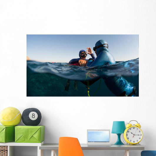 Free Divers Wall Decal