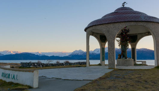 Seaman's Memorial in WInter Wall Decal