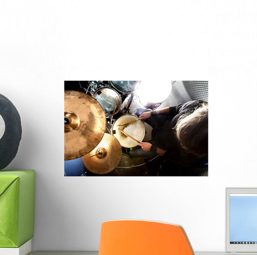 Hombre tocando la bater&atilde;­a.Fondo de m&uacute;sica Wall Decal