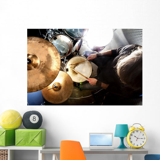 Hombre tocando la bater&atilde;­a.Fondo de m&uacute;sica Wall Decal