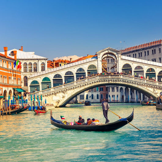 Rialto Bridge in Venice Wall Decal