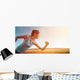 Joggerin l&auml;uft in sommer sonnenuntergang Wall Decal