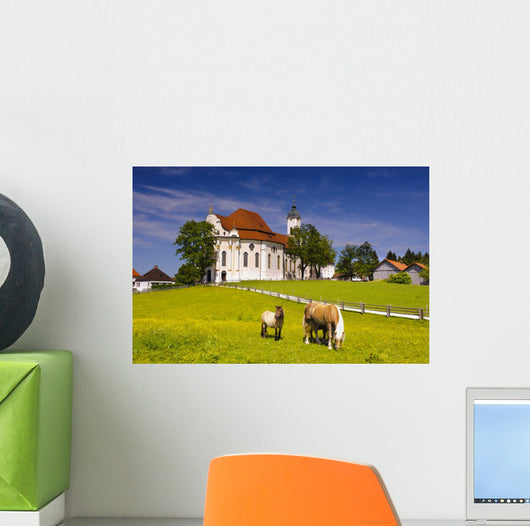 Wieskirche in Bayern mit Haflinger Wall Mural