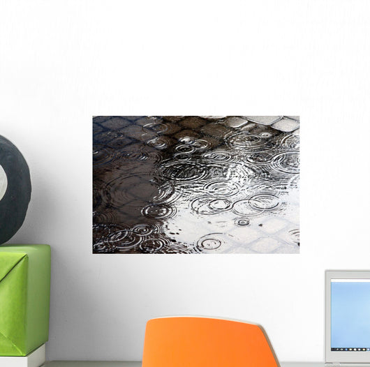 Rain in the city Wall Mural