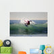 Surfer in GrÃ¼ner Welle Wall Mural