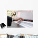 weiÃŸes klavier bei einer hochzeit Wall Mural