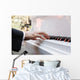 weiÃŸes klavier bei einer hochzeit Wall Mural