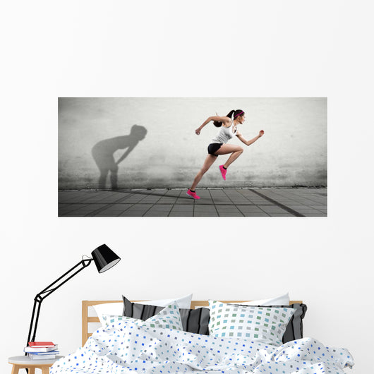 Junge Frau H&auml;gt Ihren Schatten Ab Wall Decal