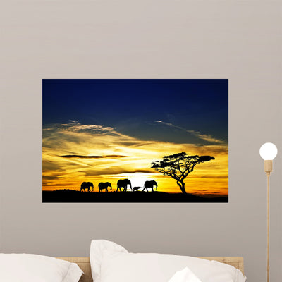 Paisaje Salvaje En El Wall Decal shown on a wall