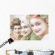 Junge Frau Mir Grossen Wall Decal