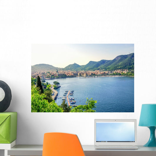 Como Am Comer See Wall Decal