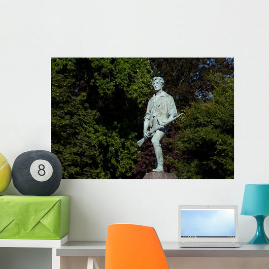 Minuteman Statue Wall Decal