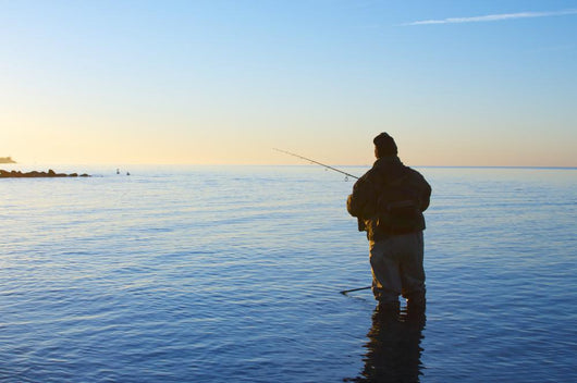 Angler Steht im Meer Wall Decal