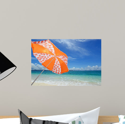 南国沖縄の美しい珊瑚の海と夏空 Wall Mural