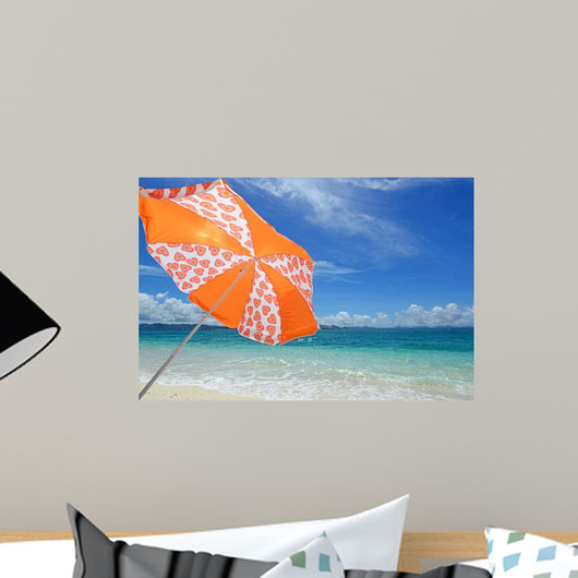 南国沖縄の美しい珊瑚の海と夏空 Wall Mural
