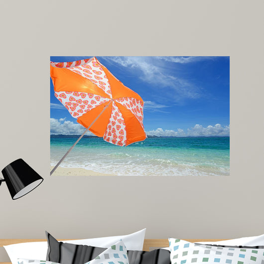 南国沖縄の美しい珊瑚の海と夏空 Wall Mural