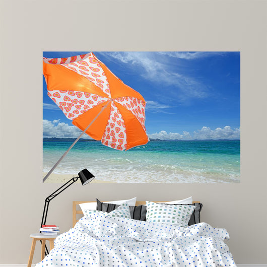 南国沖縄の美しい珊瑚の海と夏空 Wall Mural