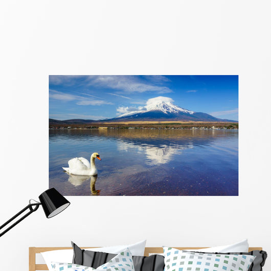 White Swan with Mount Wall Decal
