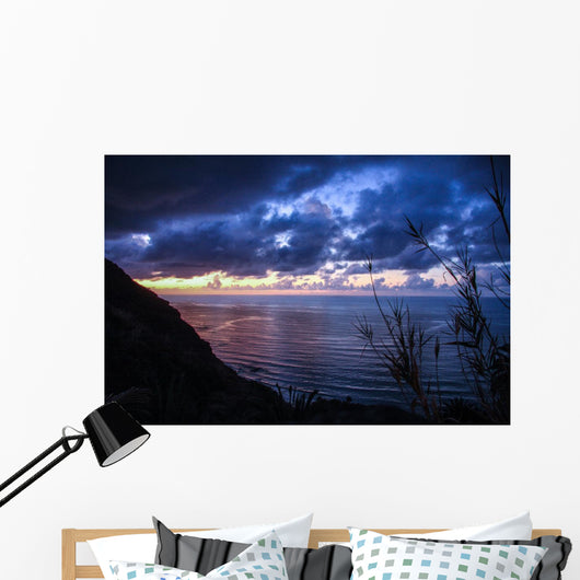 Blaue Abendwolken Ber Dem Wall Decal