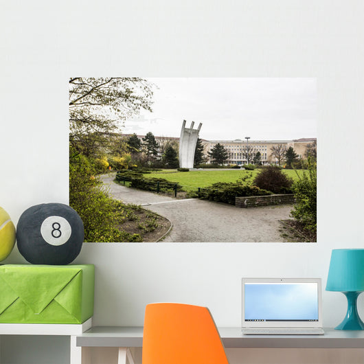 Denkmal Platz Der Luftbr Wall Decal