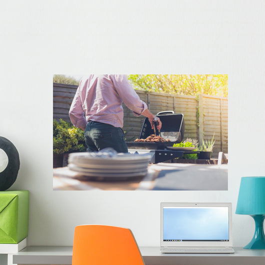 Plates Table outside with Wall Decal